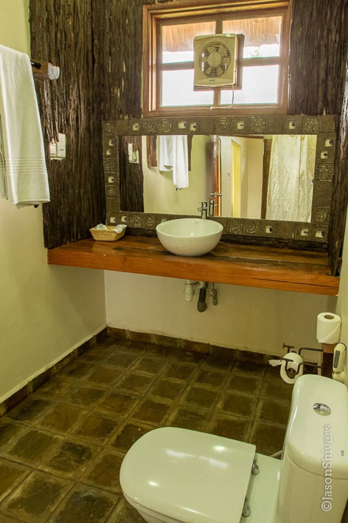 Weru Weru River Lodge Dış mekan fotoğraf
