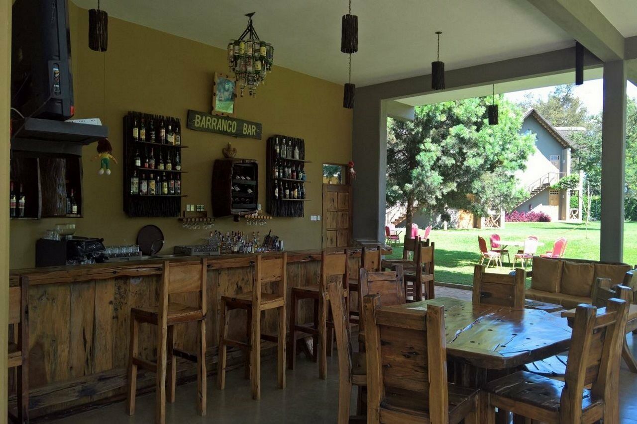 Weru Weru River Lodge Dış mekan fotoğraf