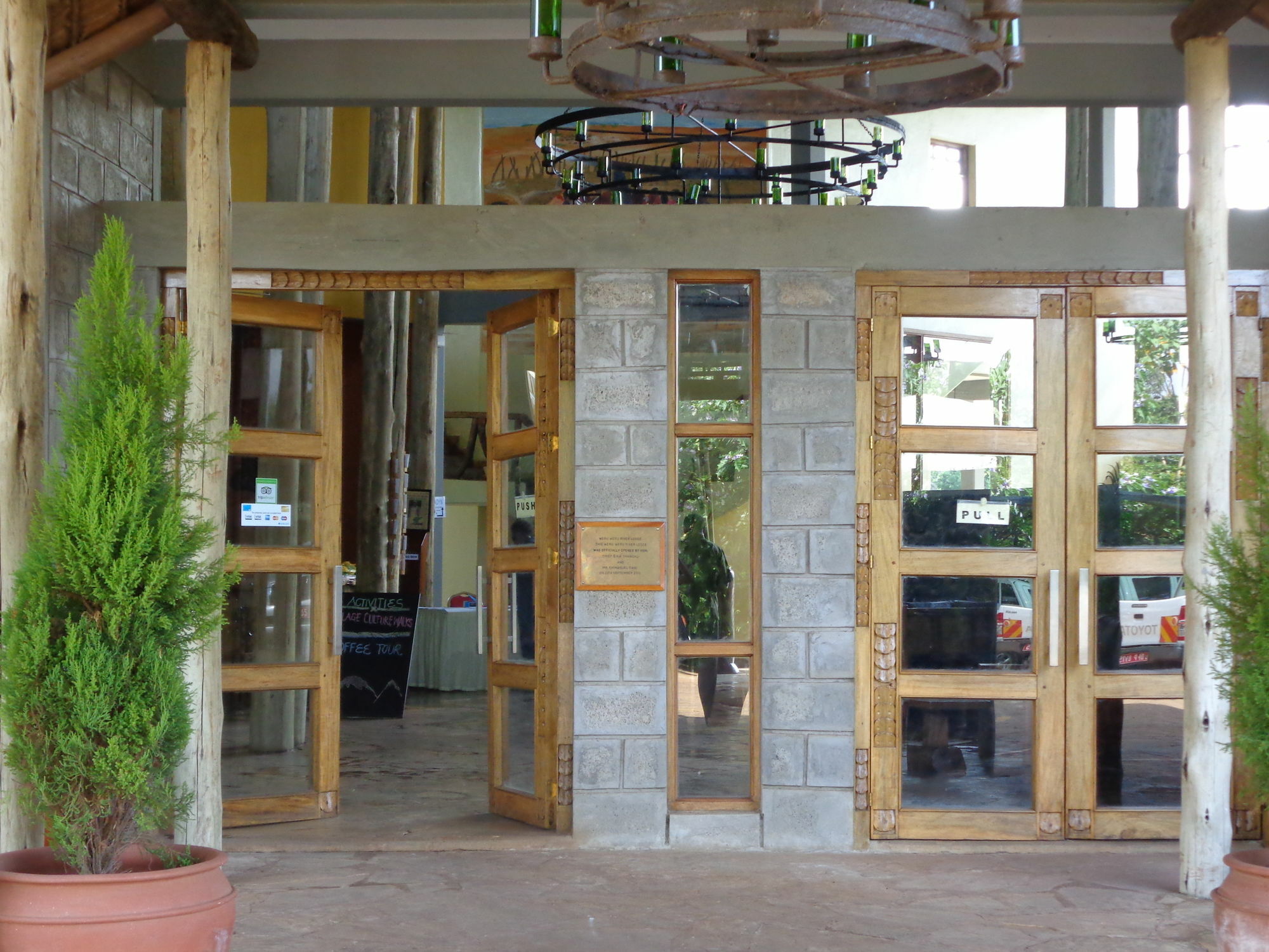 Weru Weru River Lodge Dış mekan fotoğraf